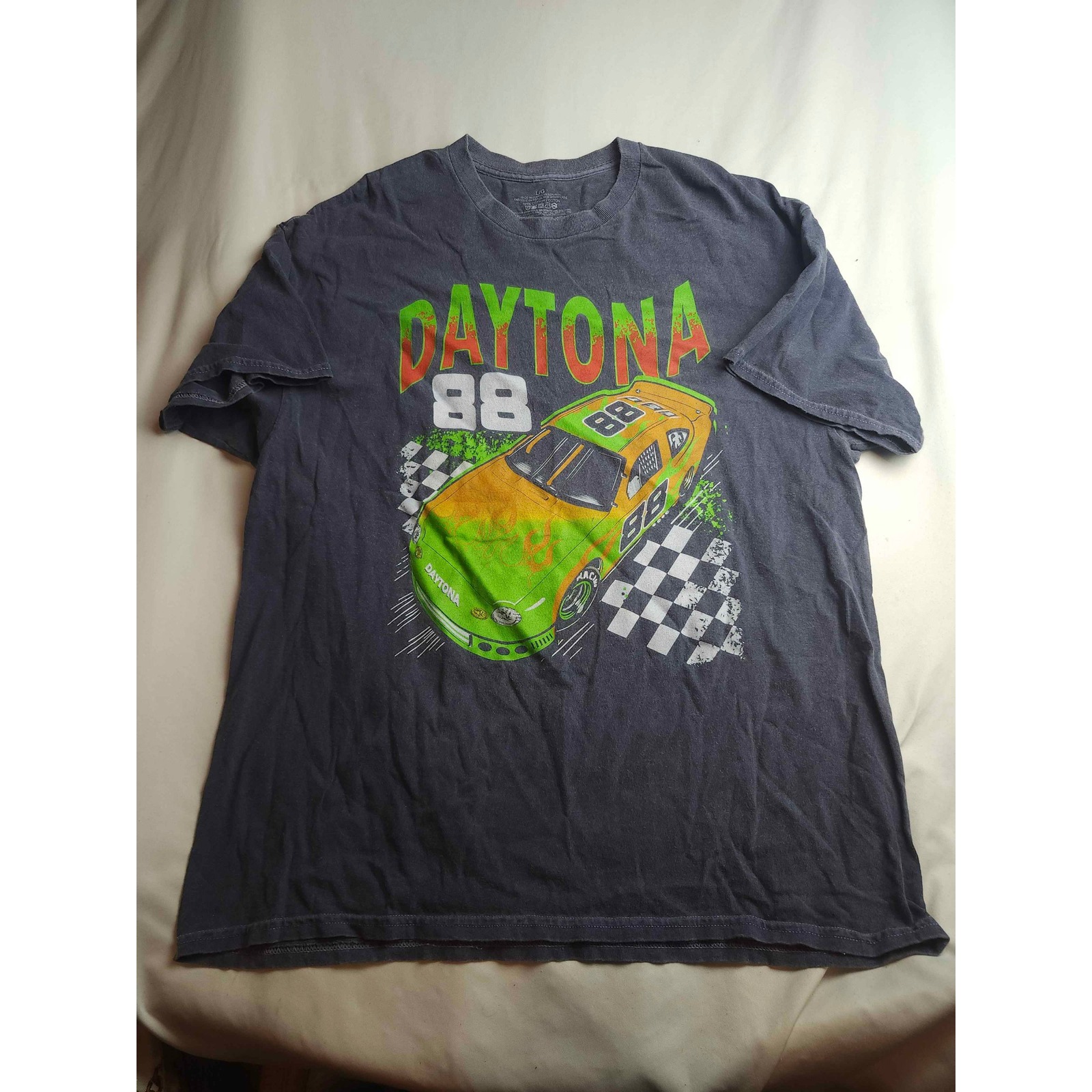 Daytona 88 Racing Graphic TShirt Mens Large Gray Cotton Nascar Stock Car Tee